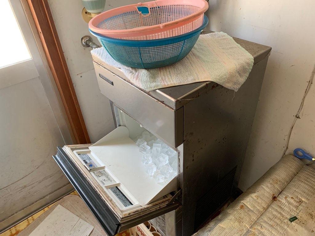 粟島浦村 民宿「松太屋」の製氷機